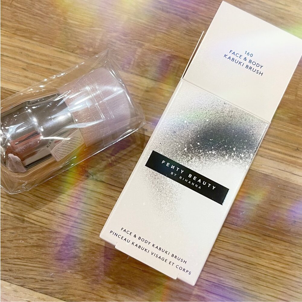 Fenty Beauty by Rihanna Face & Body Kabuki Brush *BNIB*